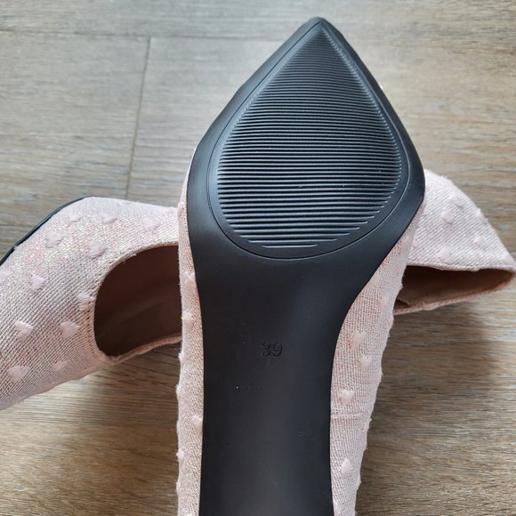 Pink Embroidered Heart Pointy Toed Pumps Size 39 - Picture 5 of 8